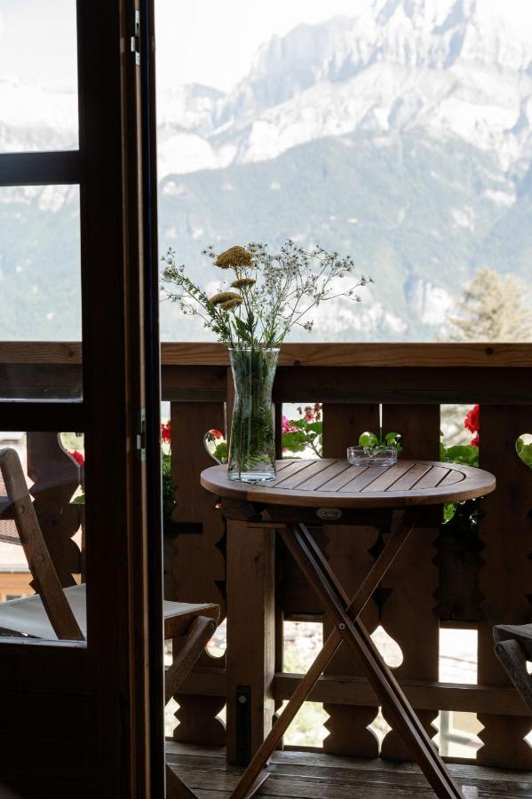 Les Roches Fleuries Hotel