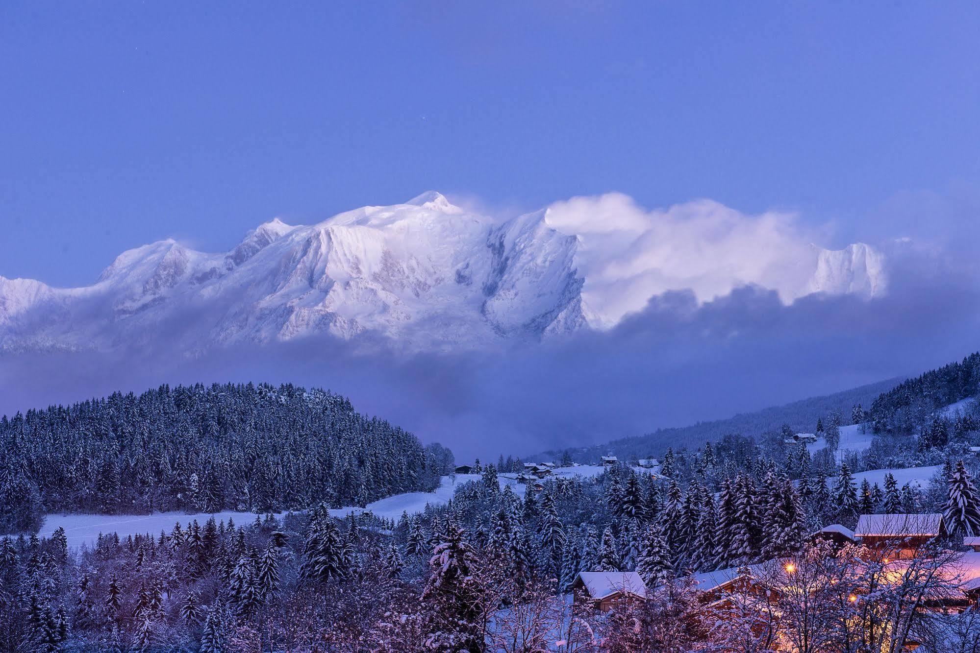 Les Roches Fleuries Hotel 4*